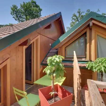 La Maison Par Les Pins Sylvestres 公寓式酒店 3*