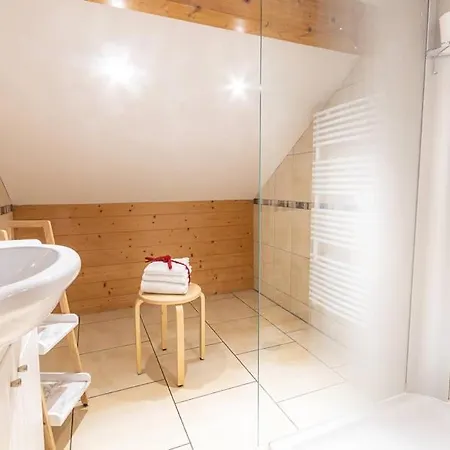 La Maison Par Les Pins Sylvestres