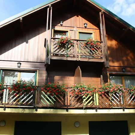 La Maison Par Les Pins Sylvestres Aparthotel 3*